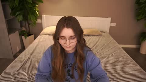 Emily online show from 12/12/24, 02:22