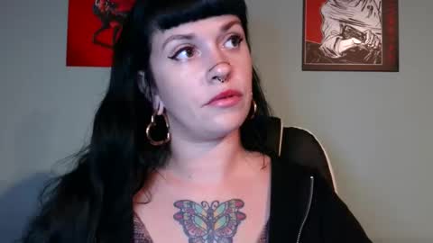 MarcelineAltaria online show from 12/20/24, 04:04