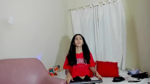 mariana_16_ online show from 12/18/24, 03:08