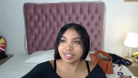 Hi guys im Mary  online show from 11/22/24, 12:06