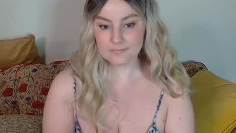 mathilde_solveig online show from 01/25/25, 03:29