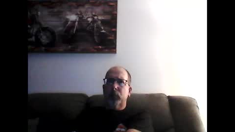 me at home online show from 01/10/25, 03:49