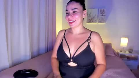 Megan M online show from 12/10/24, 04:15