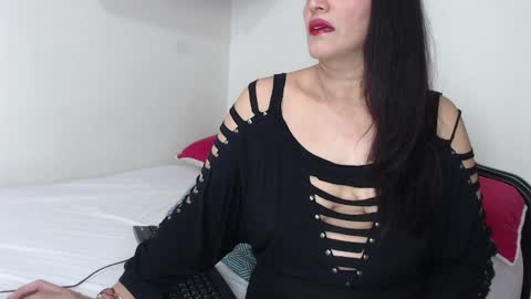 melihotxxx online show from 12/05/24, 02:08