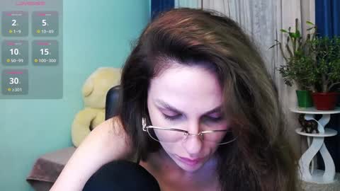 Melina online show from 11/13/24, 11:22