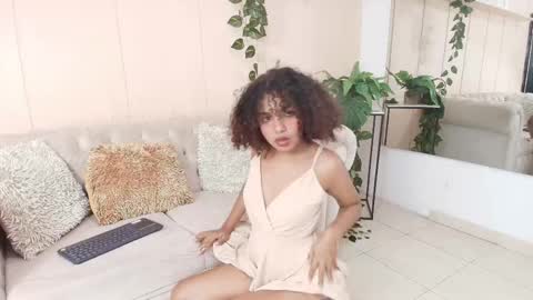 melisa_villa online show from 01/10/25, 08:13