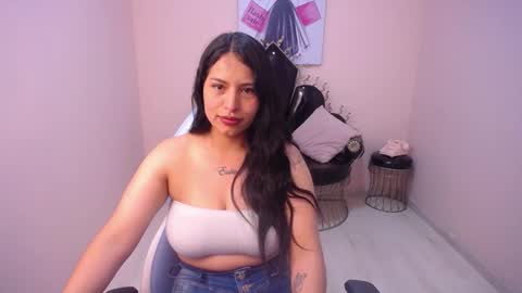 miaa_garciaa_ online show from 12/19/24, 07:46