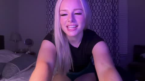 Mia Harper online show from 12/21/24, 03:06