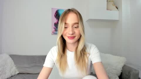 miissdreamliissa online show from 12/17/24, 01:22