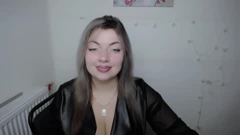 Mikaela online show from 12/10/24, 07:52