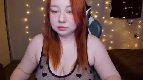 Mila shy sensual person  online show from 12/06/24, 04:35