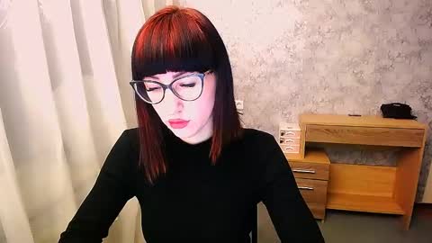 milana_shy_star online show from 12/06/24, 07:47