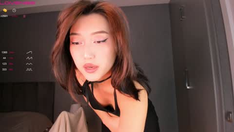 minnie_jin online show from 12/23/24, 02:52