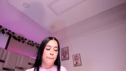 Hi im Marie Welcome to my room 33 online show from 12/13/24, 10:36