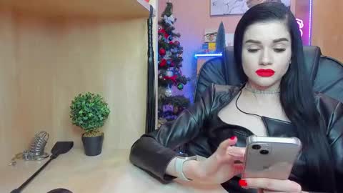 Mistress Kristi online show from 01/04/25, 07:22