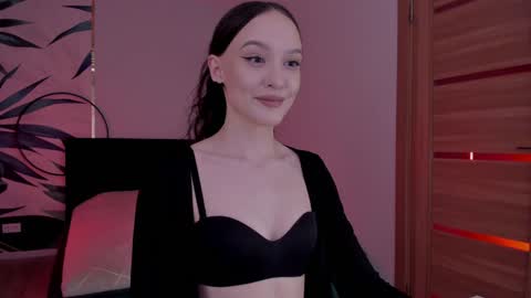 Mistress Mia online show from 12/04/24, 01:45