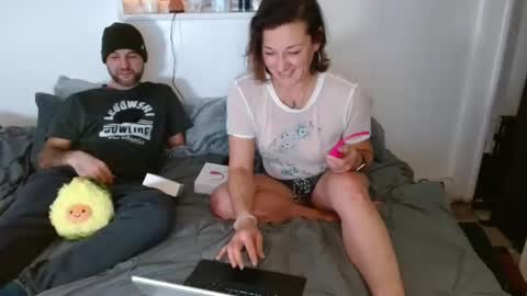 MoistKnickerChick online show from 01/04/25, 03:51