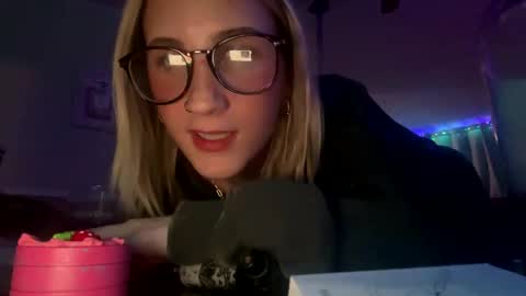 mommycherryyyy online show from 12/27/24, 02:49