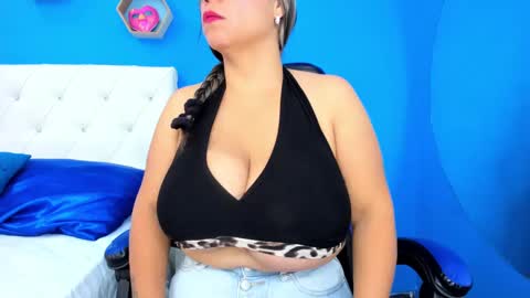 monica_estrada online show from 12/20/24, 12:54