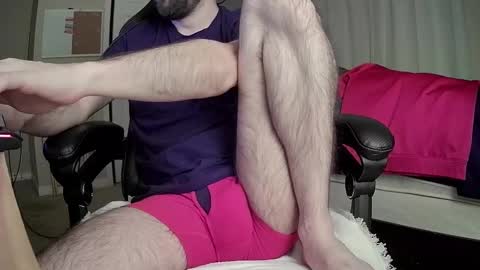 monkey_4u online show from 12/10/24, 04:37