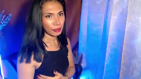 mouiline_rouge69 online show from 01/24/25, 10:34