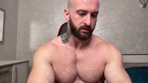 Muscle God online show from 12/17/24, 08:47