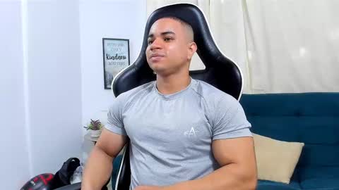 myke_muscle online show from 11/19/24, 05:26