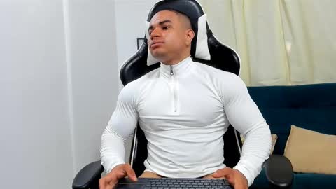 myke_muscle online show from 11/20/24, 05:16