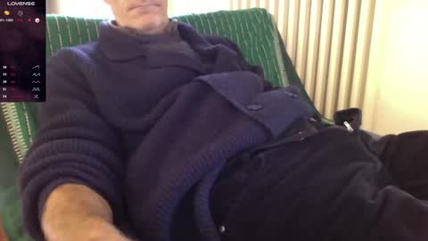 Bi sexy guy lovense hush is on private is open or password show tip if you like. online show from 12/05/24, 09:59