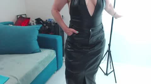 NadiaFemDom online show from 11/12/24, 07:50