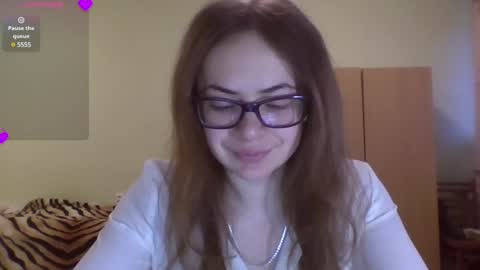 nadiiamorgun online show from 01/10/25, 06:41