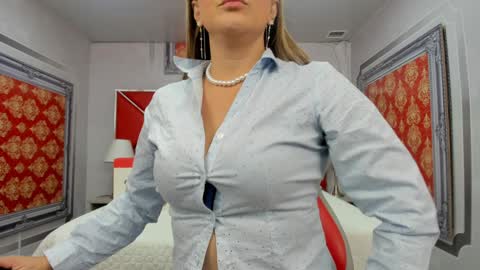 NAOMIIDIAMOND online show from 01/02/25, 11:45