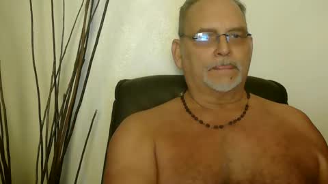 Daddy online show from 12/22/24, 09:56