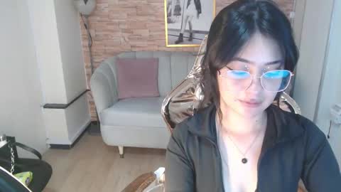 nataly_alvarez_b online show from 11/10/24, 07:46