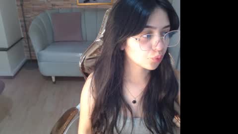 nataly_alvarez_b online show from 11/12/24, 08:00