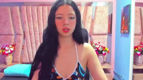 nathalia_reyes_ online show from 12/15/24, 03:26