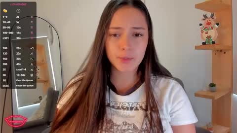 nathalyxx_ online show from 12/12/24, 02:22