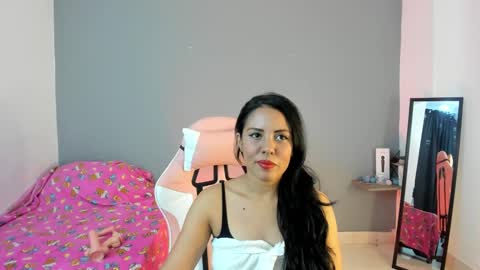 Nicol sanchez online show from 12/06/24, 03:08