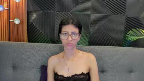 Nicole online show from 12/05/24, 11:26