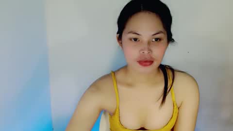 nicole_kiss01 online show from 12/05/24, 10:53