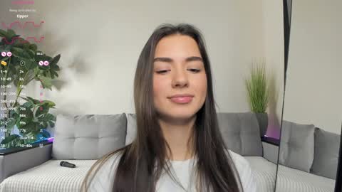 Dua Lipa online show from 11/17/24, 01:14