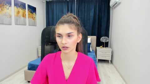 nicolewerti online show from 01/11/25, 11:40