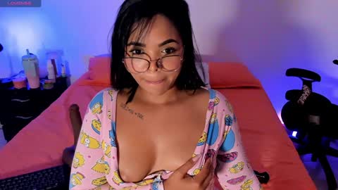 nicolle_evans11 online show from 11/16/24, 12:37