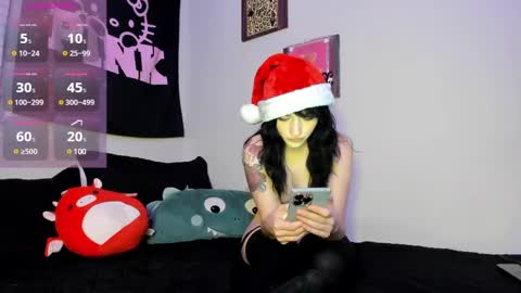 Neveah Snow  online show from 12/17/24, 05:32