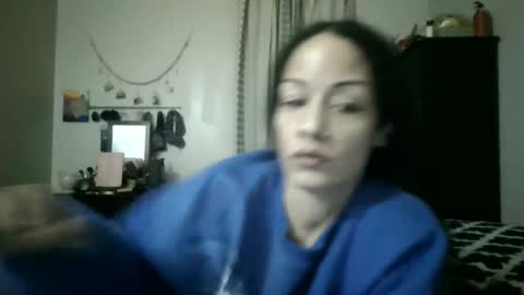 Lit en Cama online show from 12/28/24, 01:32