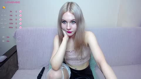 olivia_graceee online show from 11/10/24, 02:31