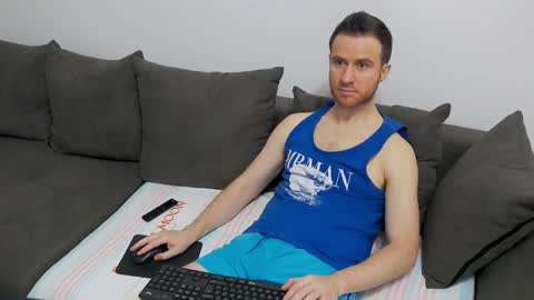 onesexyguy4u online show from 01/01/25, 01:28