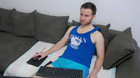 onesexyguy4u online show from 01/03/25, 02:29