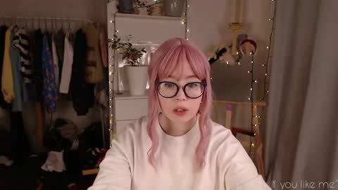 Lizzy online show from 11/20/24, 01:58