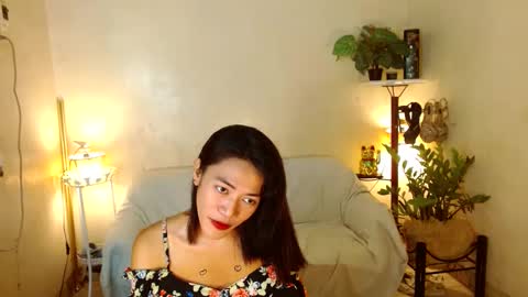 pinaybella_in_town online show from 12/14/24, 07:09